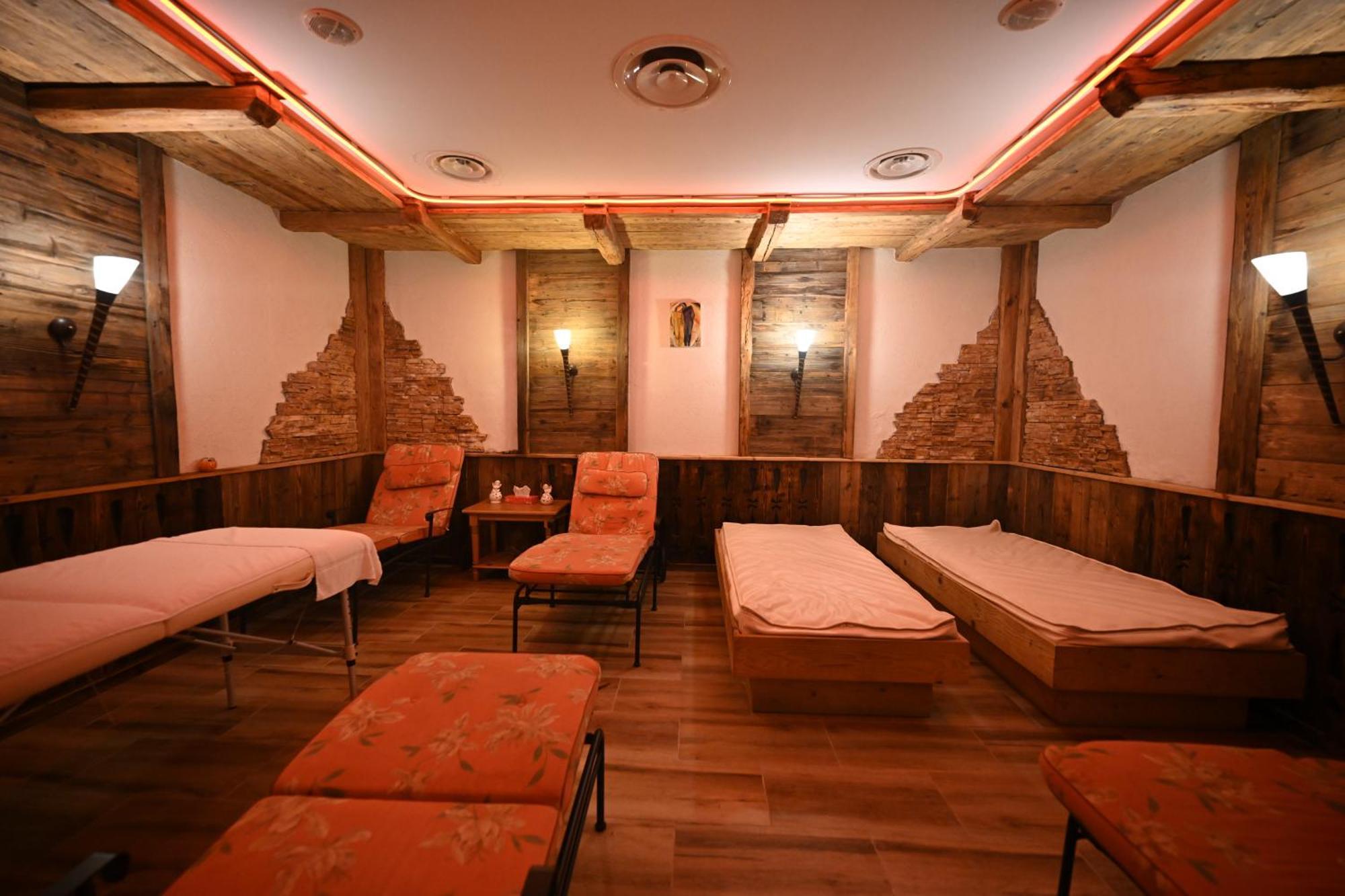 Mercure Sighisoara Binderbubi Hotel & Spa Esterno foto