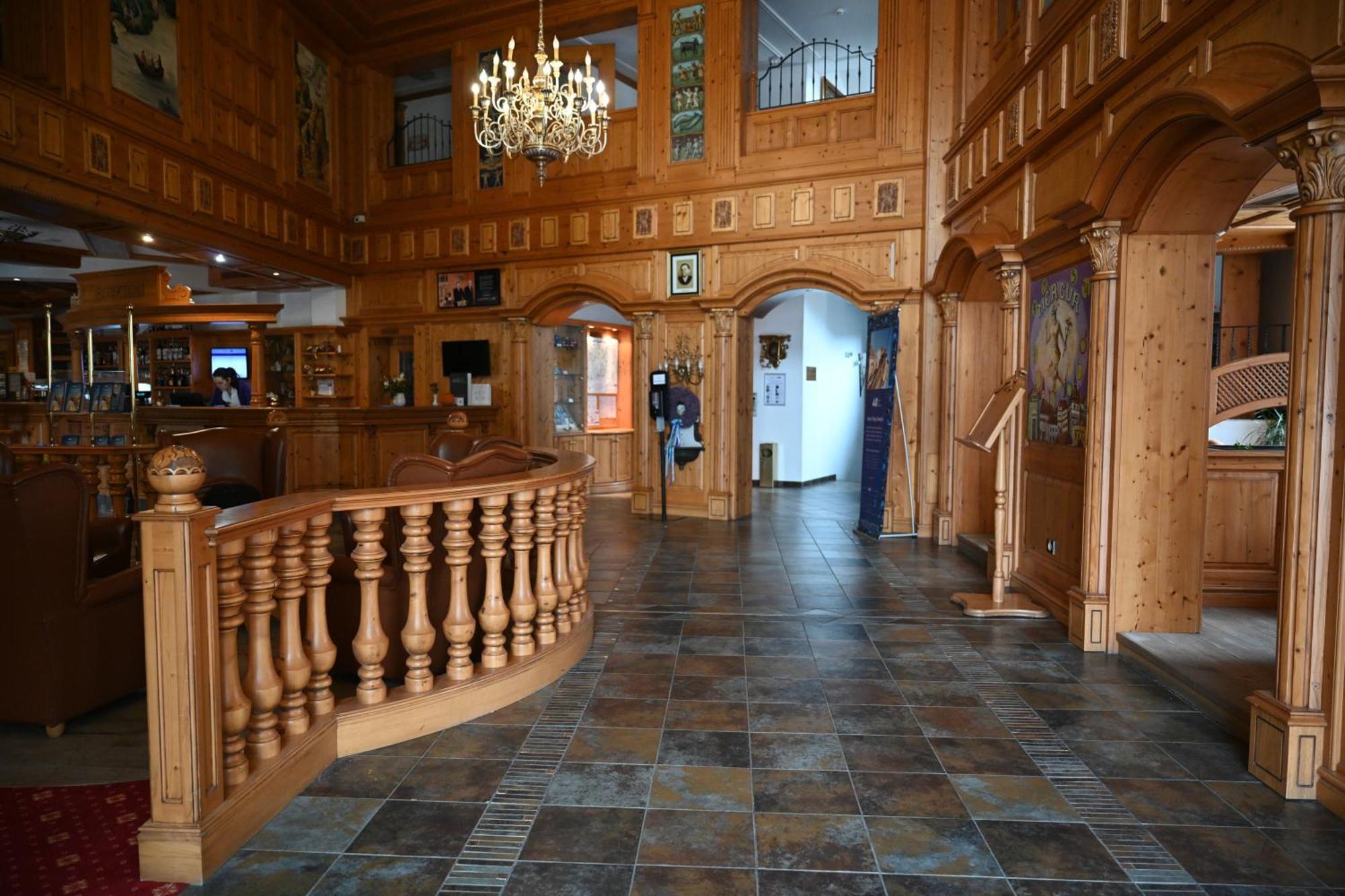 Mercure Sighisoara Binderbubi Hotel & Spa Esterno foto