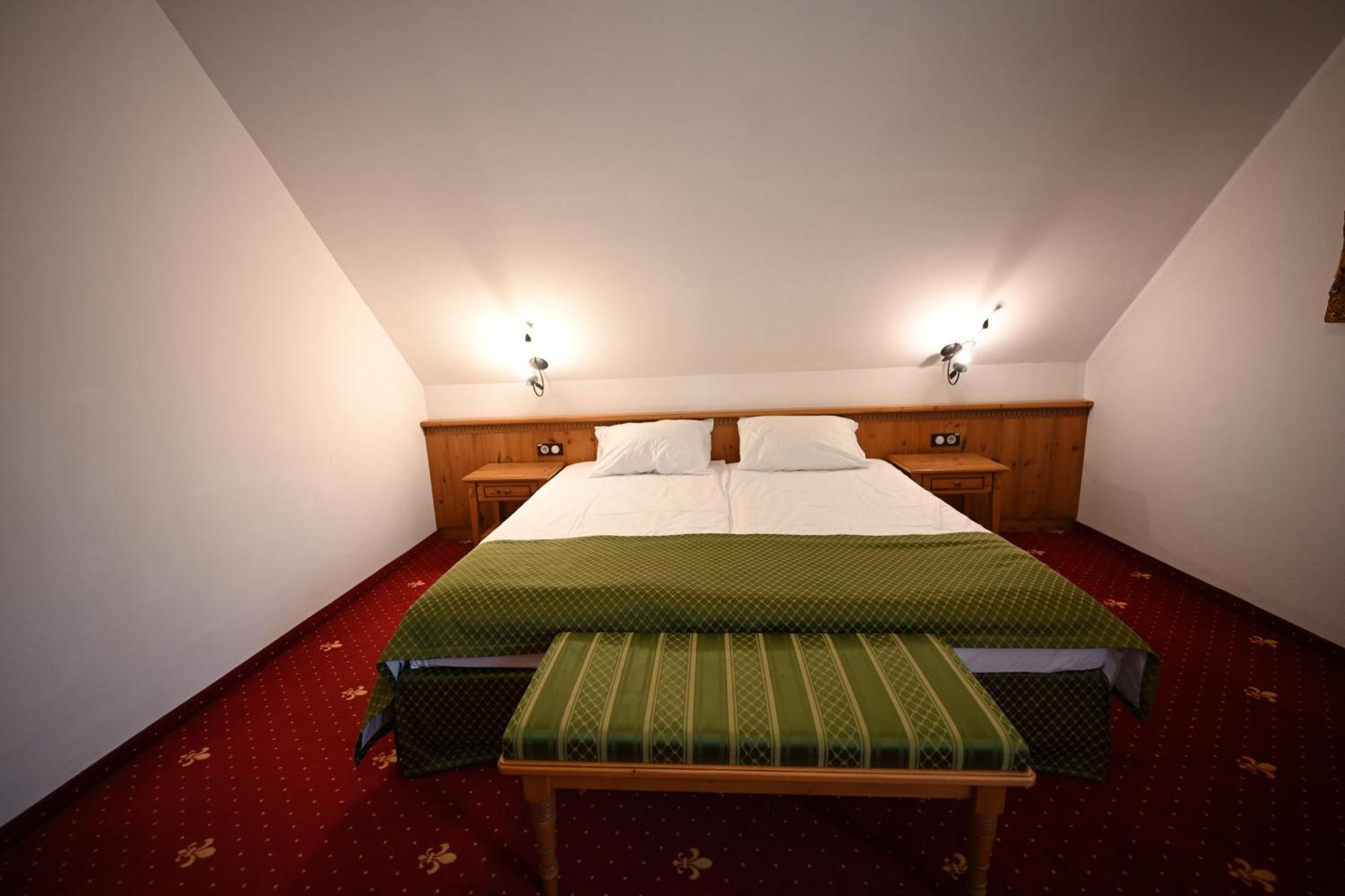 Mercure Sighisoara Binderbubi Hotel & Spa Esterno foto