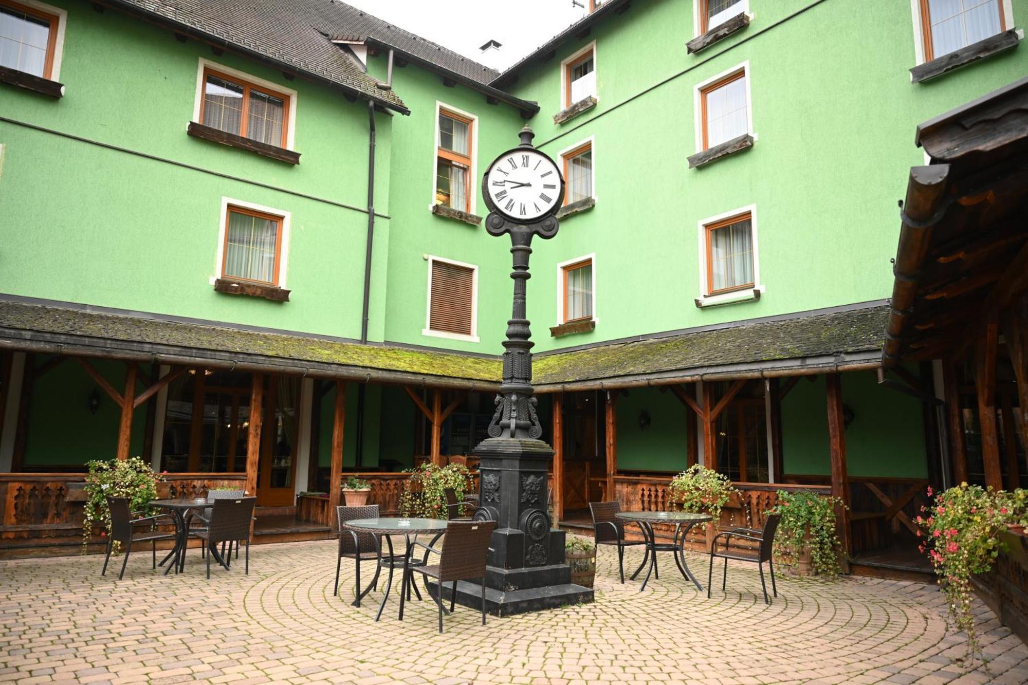 Mercure Sighisoara Binderbubi Hotel & Spa Esterno foto