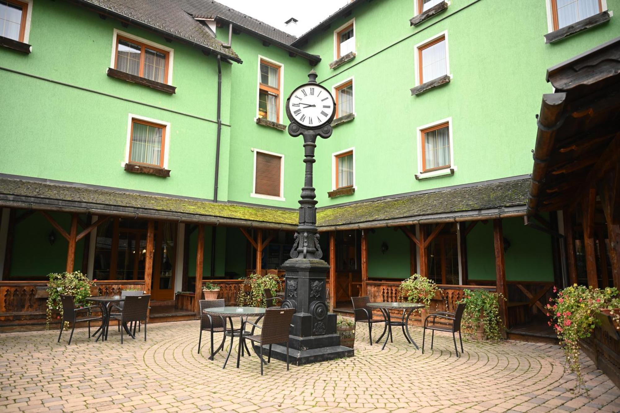 Mercure Sighisoara Binderbubi Hotel & Spa Esterno foto