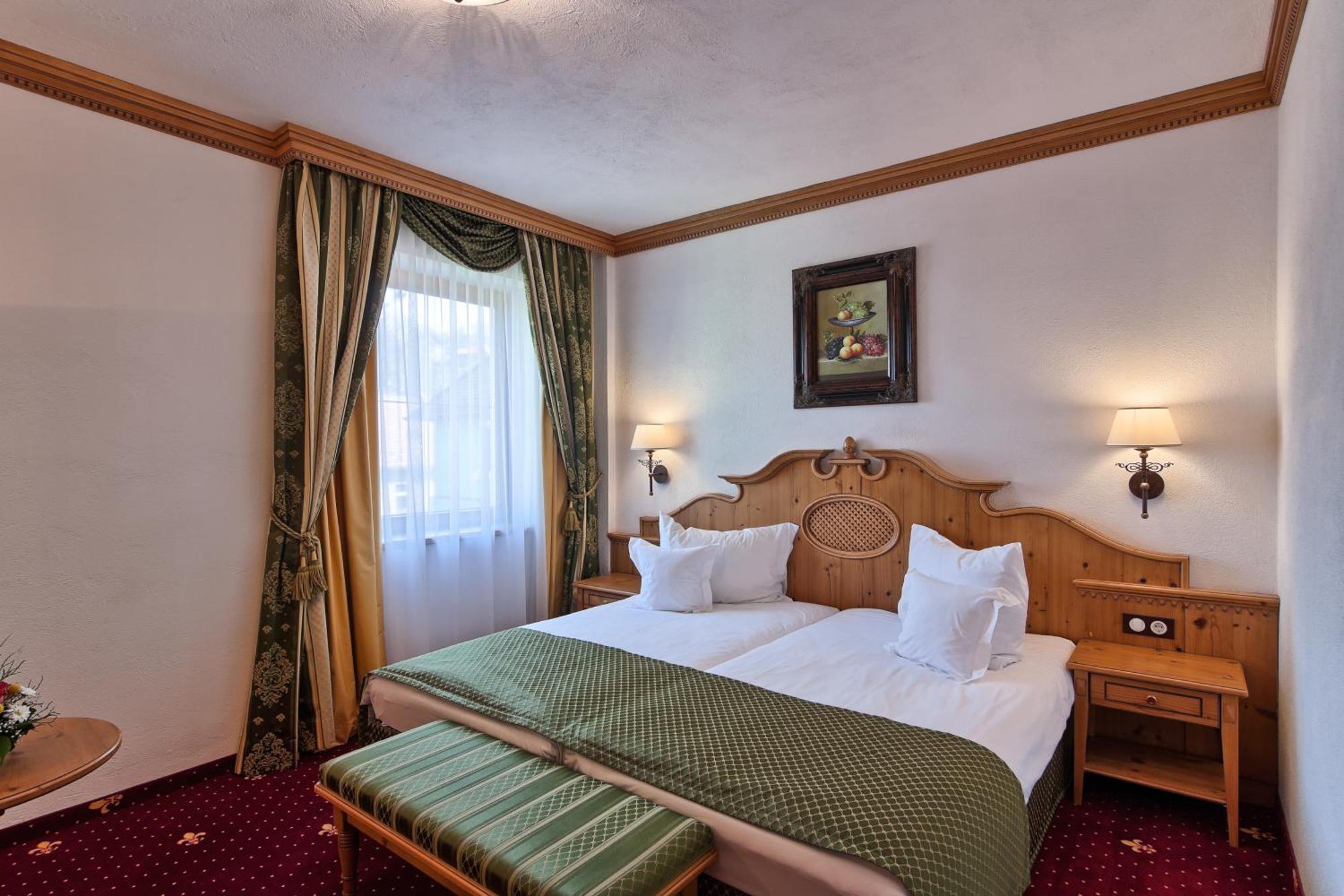 Mercure Sighisoara Binderbubi Hotel & Spa Esterno foto